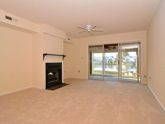 3rd image of 38090 Mockingbird Ln Unit 38