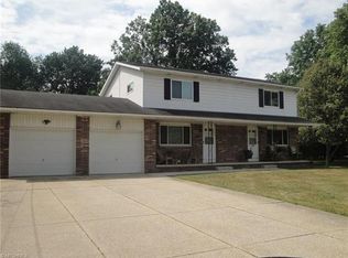 2048 & 2052 Arndale Rd, Stow, OH 44224