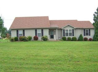 1807 Valley View Dr, Hopkinsville, KY 42240