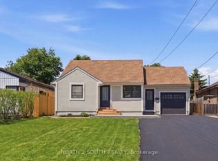 63 Chester Rd, Hamilton, ON L8E1Y1