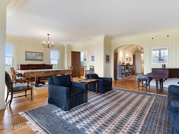 4th image of 5844 S Stony Island Ave APT 6H