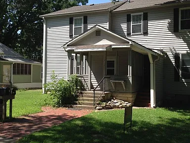 512 Bluemont #2 - Tour