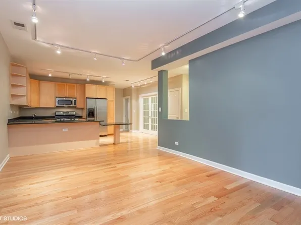 845 E 52nd St APT 2, Chicago, IL 60615