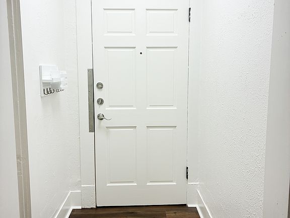2nd image of 416 E Dewey Pl APT 5