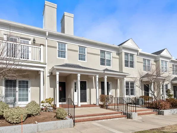 38 Tilden Commons Dr, Quincy, MA 02171