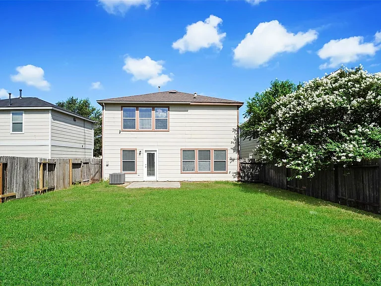 3610 Avalon Castle Dr — Photo 23