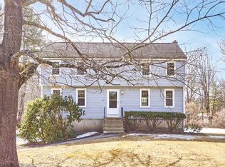 20 Village Dr, Dracut, MA 01826