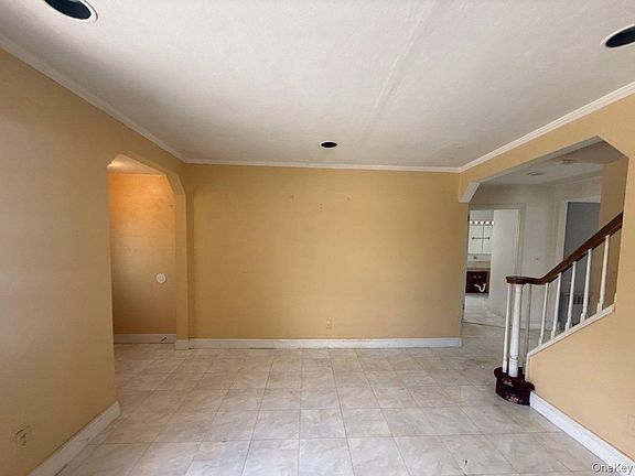 3rd image of 41 Avalon Road
