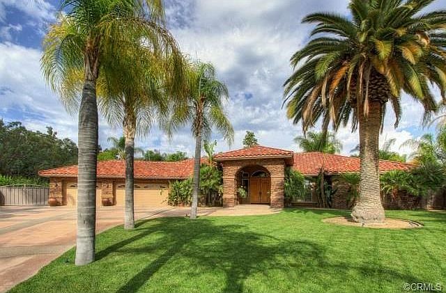 1st image of 42590 Painted Desert Ct
