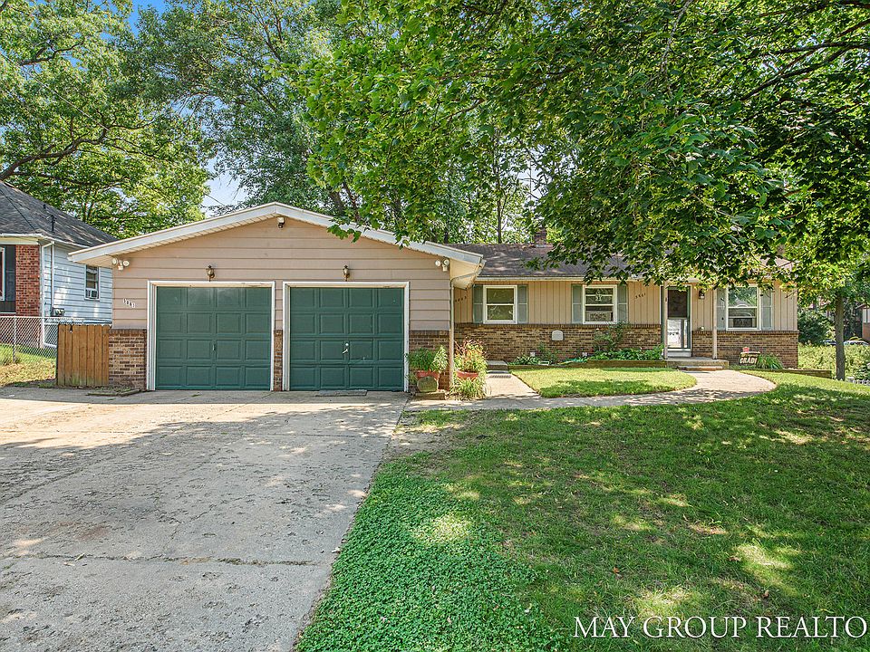 1st image of 5861-5863 Christie Ave SE