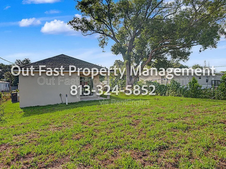1803 Venus St — Photo 40