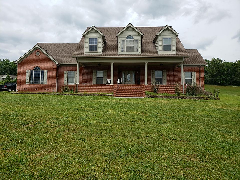 1st image of 156 Walker Ct