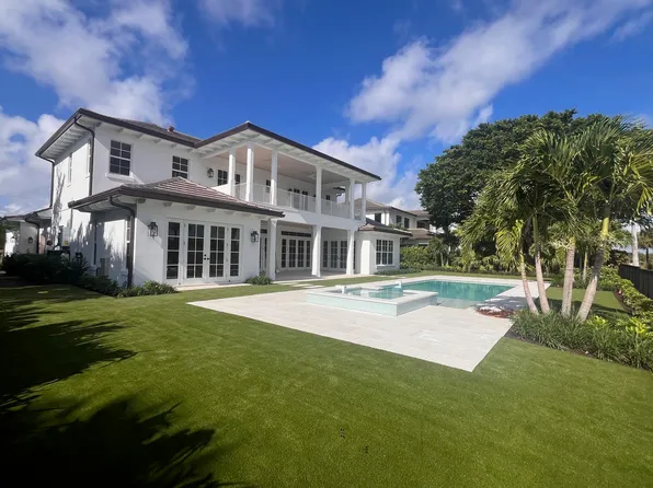 525 Greenway Drive, North Palm Beach, FL 33408