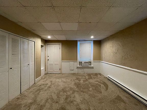 3rd image of 883 Mulberry St #C