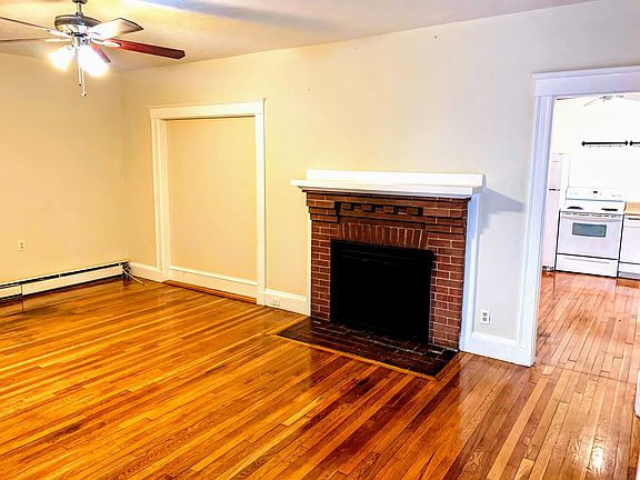 2nd image of 553 Hancock St #1