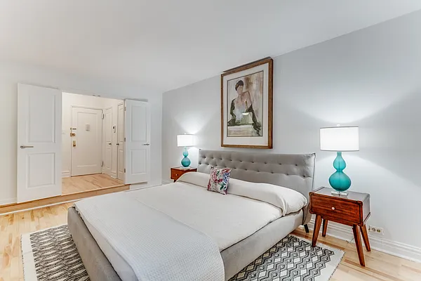 Sold by Compass | media 6