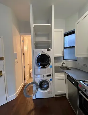 Rented by CitySites Real Estate Group | media 3
