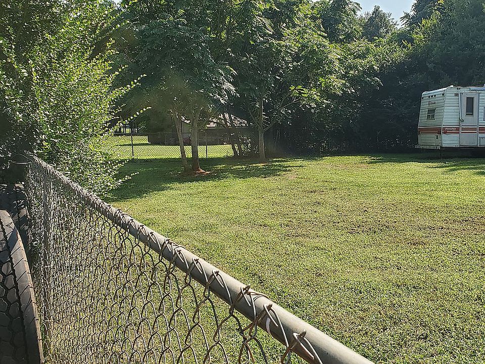 1st image of 1253 Meadowland Dr