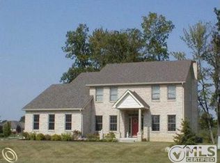 6478 Black Walnut St, Brighton, MI 48116