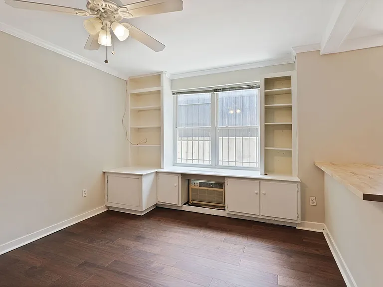 2130 N St NW #107 — Photo 2