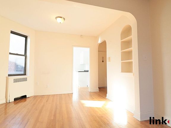 5th image of 50 Overlook Ter APT 6B