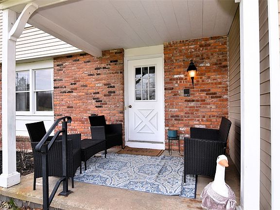 3rd image of 12395 Country Oaks Trl