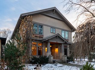 582 Summit Ave, Saint Paul, MN 55102