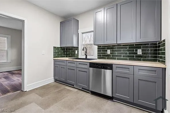 3639 Randolph Rd — Photo 8