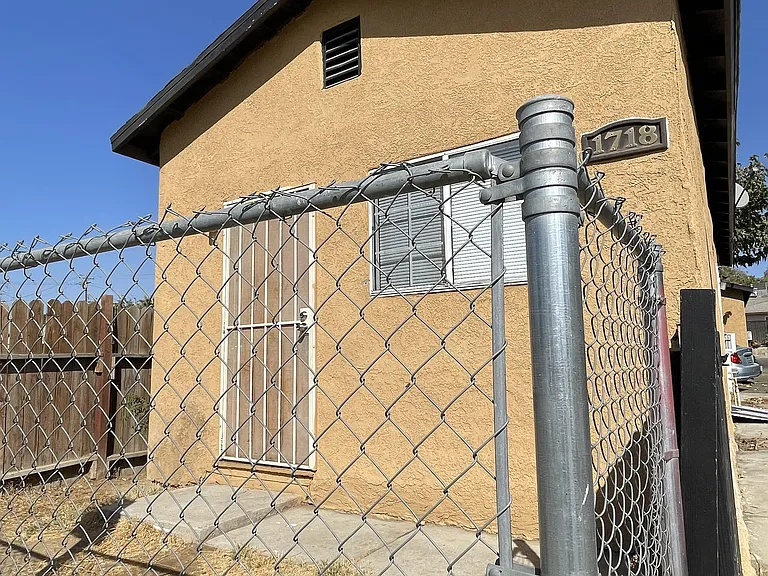 1718 Jefferson St #1 — Photo 1