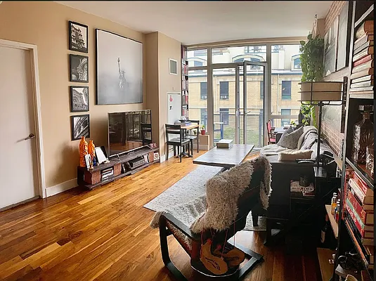 Rented by Douglas Elliman | media 14