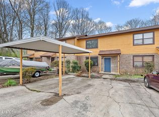 105 High Point Ln, Oak Ridge, TN 37830