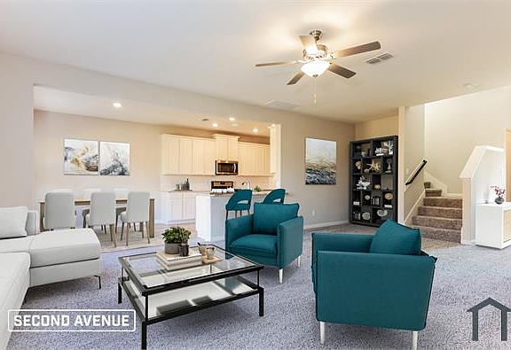 2nd image of 608 Harbor Oaks Dr