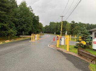 67 Lakeview Dr, Albrightsville, PA