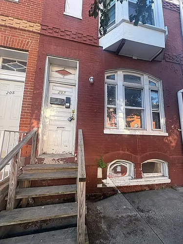 207 S Pine St #1 Photo 1