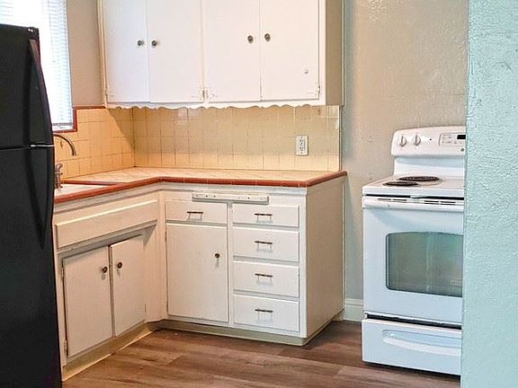 4th image of 2714 San Fernando Way APT 4