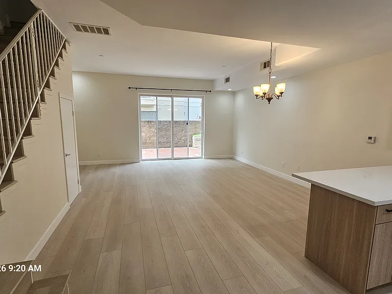 616 N Jackson St #103 — Photo 7