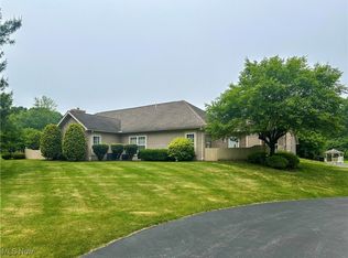 203 Willow Brook Dr NE, Warren, OH