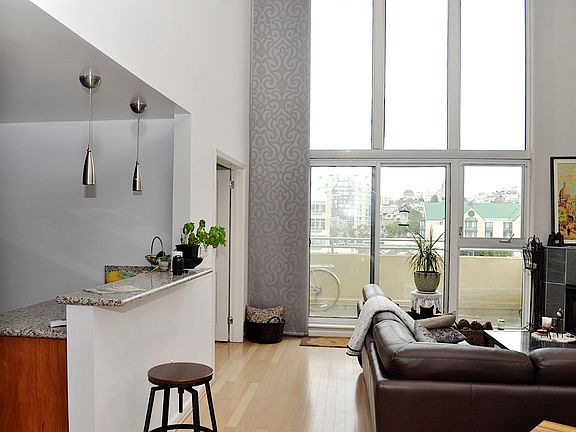 Kitchen Bar Area
