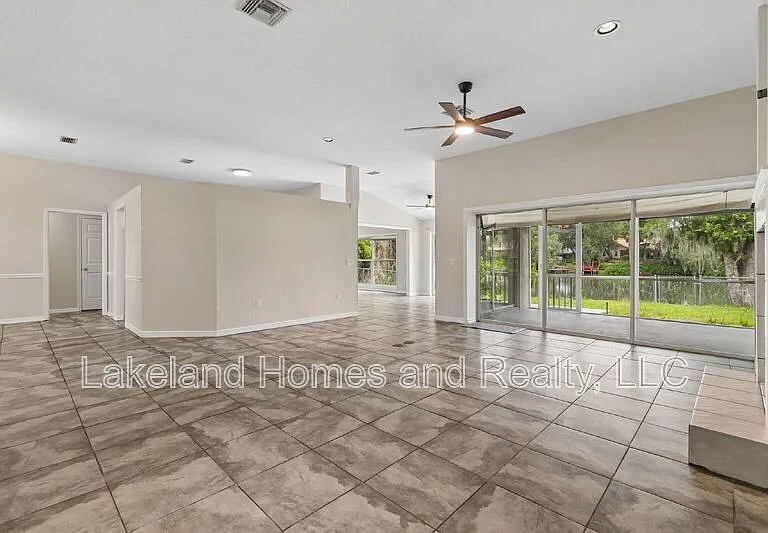 95 Woodside Dr — Photo 14