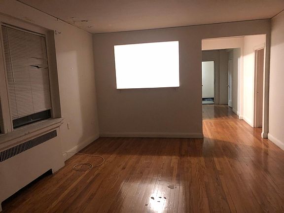2nd image of 300 Hayward Ave APT 4