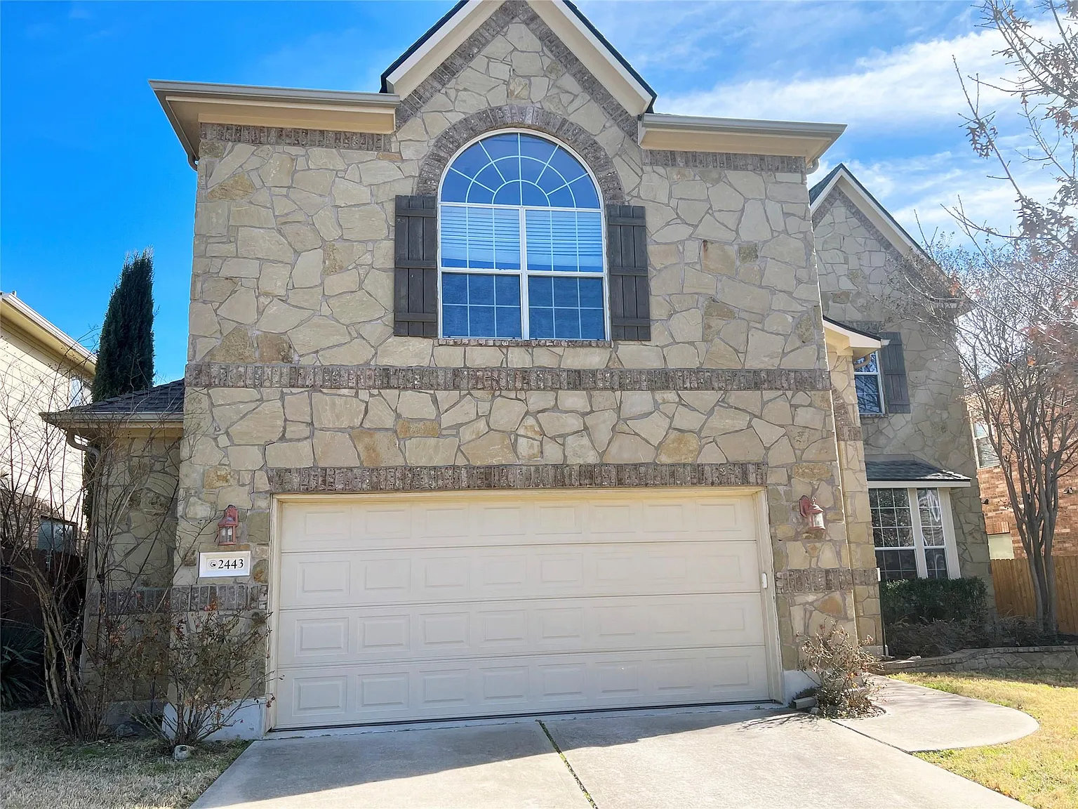 5 bed, 3.5 bath, 3066 sqft, $2,950 — Photo 1
