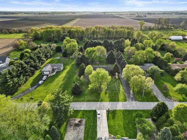 132 N 564 E, Valparaiso, IN 46383