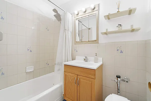 Sold by Compass | media 11