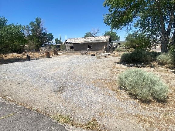 4th image of 701 3rd St