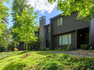 120 Westbrook Way, Eugene, OR 97405