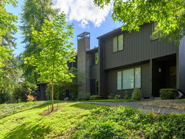 120 Westbrook Way, Eugene, OR 97405