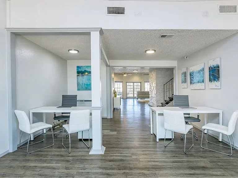 Aspen Place Apartments - June Rent FREE: Move-In by 6/15! — Photo 2
