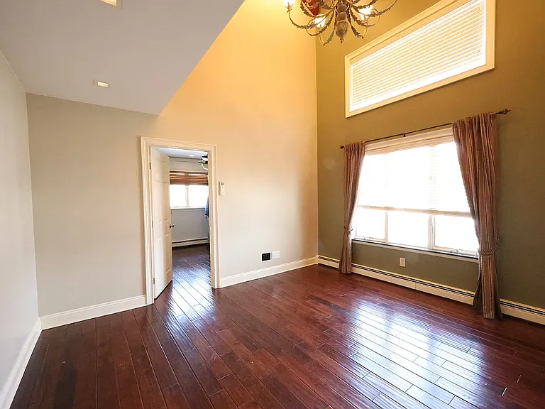 1 Ledyard Pl — Photo 7