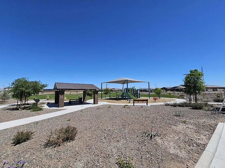 20120 W Palo Verde Dr — Photo 29