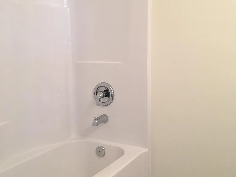 832 11th St E #1 — Photo 11